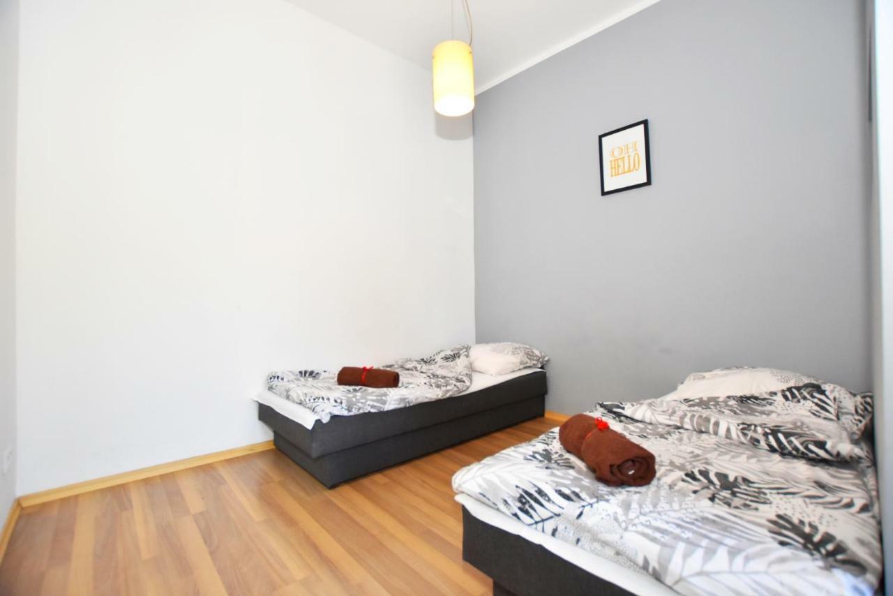 City Central Hostel Swidnicka Wrocław Buitenkant foto