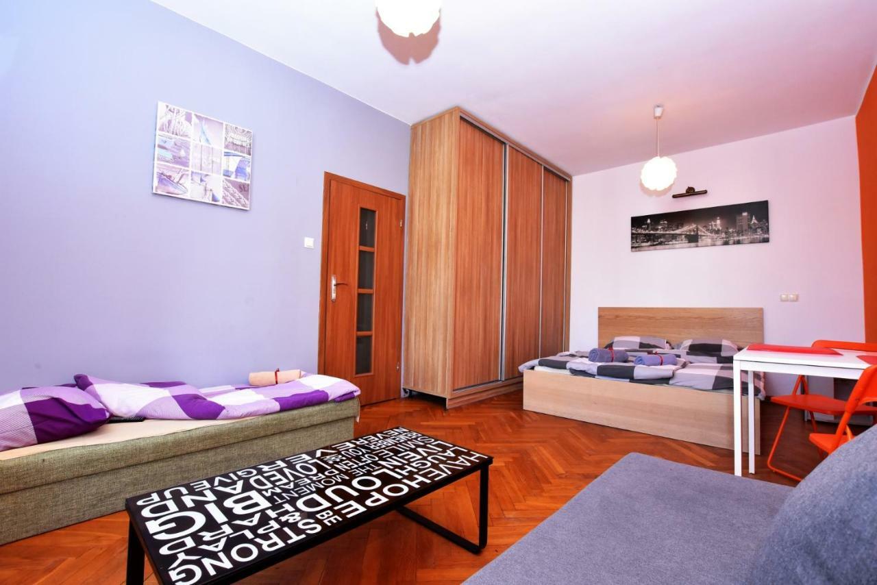 City Central Hostel Swidnicka Wrocław Buitenkant foto