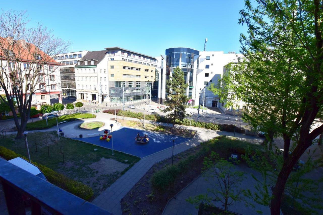 City Central Hostel Swidnicka Wrocław Buitenkant foto