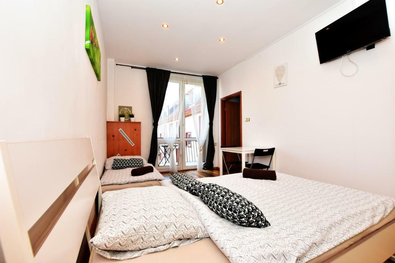 City Central Hostel Swidnicka Wrocław Buitenkant foto