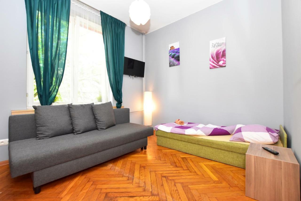 City Central Hostel Swidnicka Wrocław Buitenkant foto